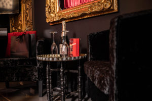 Why You Should Be A Travelling Domme