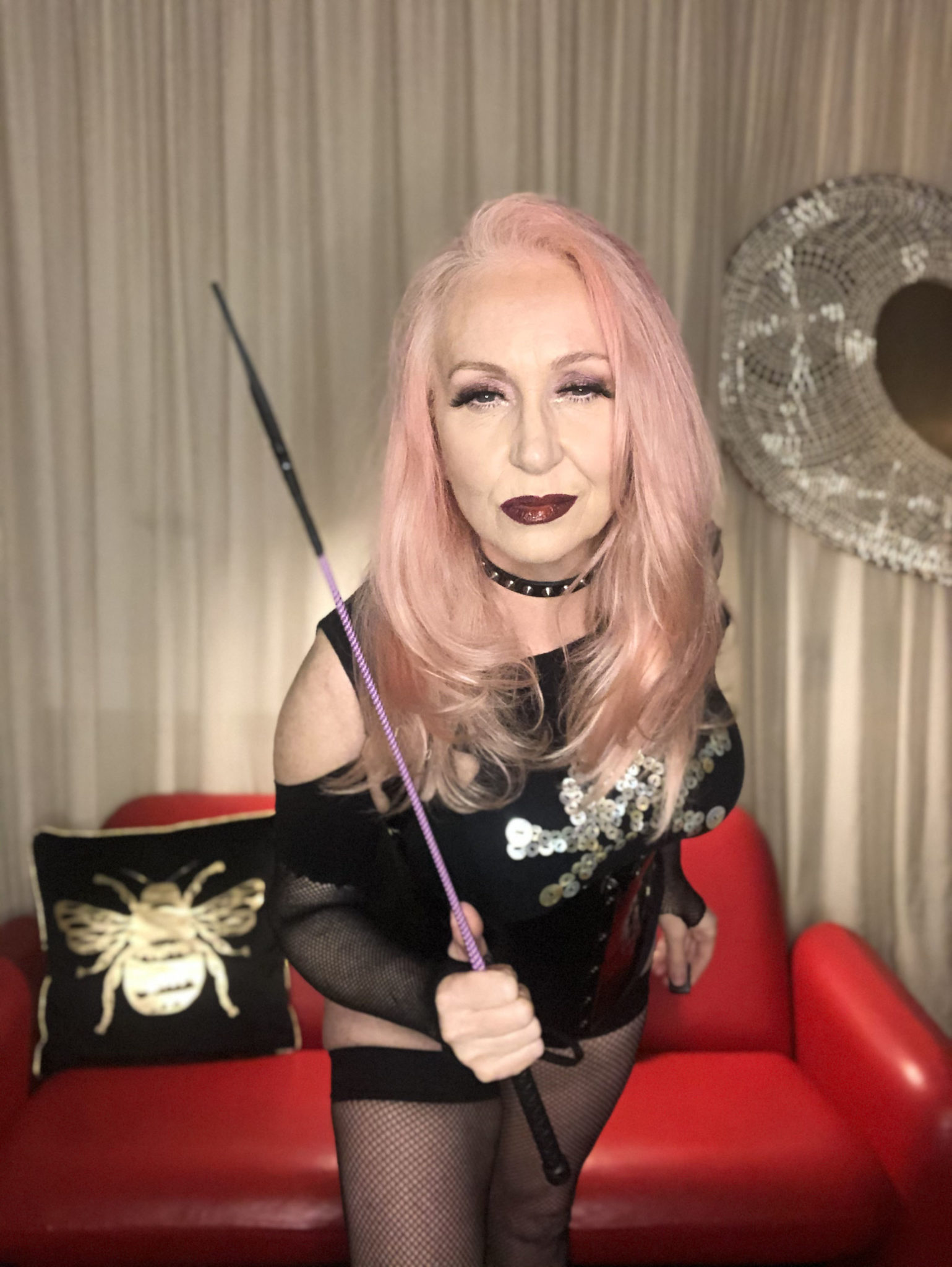 smaller Miss Kim RubMiss Kim Rub