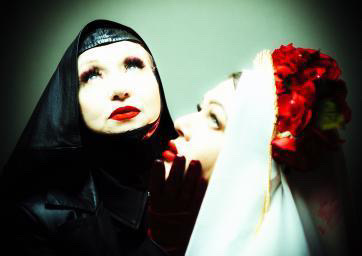Double Domme Shoot